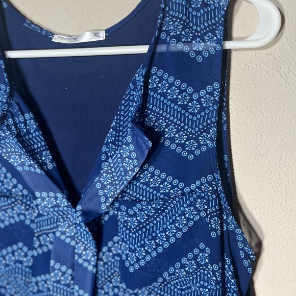 Blue and Blue Print Swingy Top Femme by tresics Sleeveless V neck - Picture 4 of 6